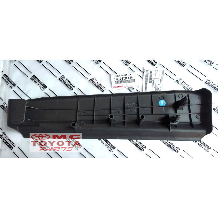 Cover Tutup Samping Jok Depan Kiri Calya Sigra 71812-BZ200-B0