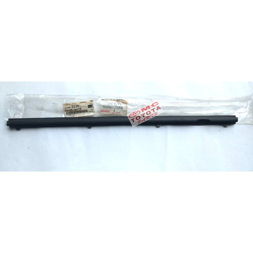 Pelipit Pintu/ Karet Kaca Dalam Belakang kiri Kijang Kapsul 68240-0B010