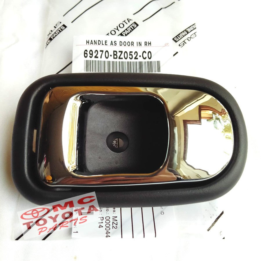 Handle Handel Pintu Bagian Dalam Kanan Agya Ayla 69270-BZ052-C0