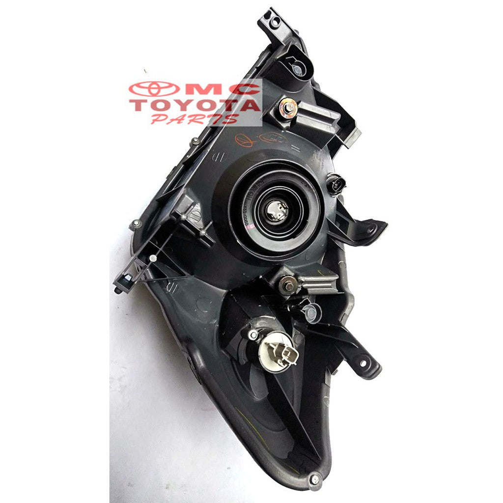 Lampu Depan / Head Lamp Kanan Avanza Xenia Standard Old 81110-BZ010