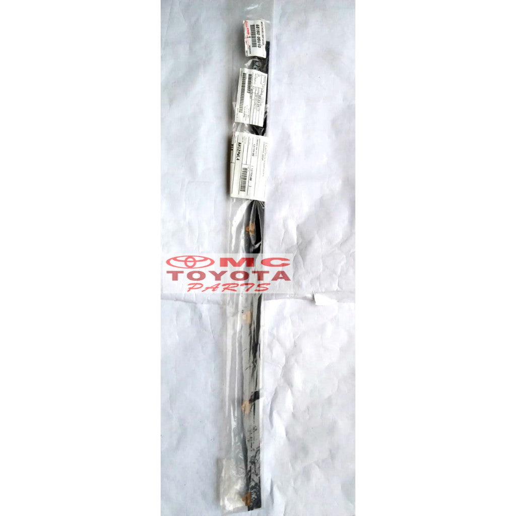 Pelipit Pintu / Karet Kaca Luar Depan Kijang Kapsul 7K 68160-0B010