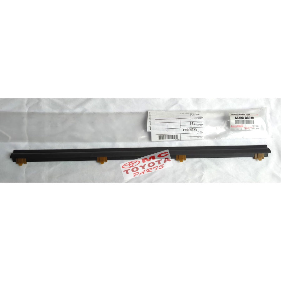 Pelipit Pintu / Karet Kaca Luar Belakang Kijang Kapsul 7K 68180-0B010