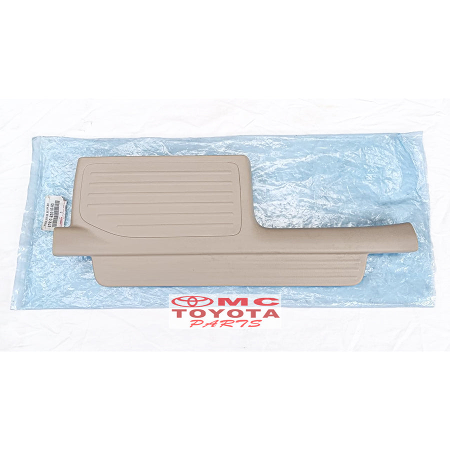 Sill Plate Pintu Tengah Kanan Avanza Xenia VVTI 2006-2011 Original 67917-BZ010-A0 Warna Cream List Plate Sillplat Scuplate Sillplate Sill Plate Samping Pintu Tengah Belakang Kanan