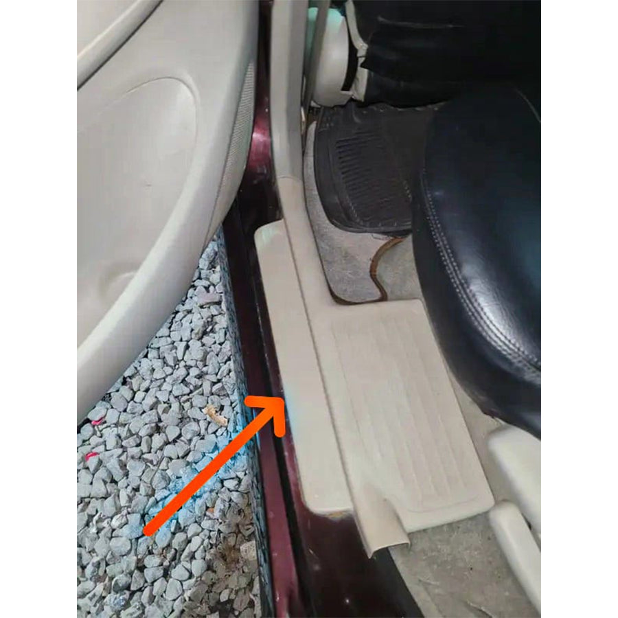 Sill Plate Pintu Tengah Kanan Avanza Xenia VVTI 2006-2011 Original 67917-BZ010-A0 Warna Cream List Plate Sillplat Scuplate Sillplate Sill Plate Samping Pintu Tengah Belakang Kanan