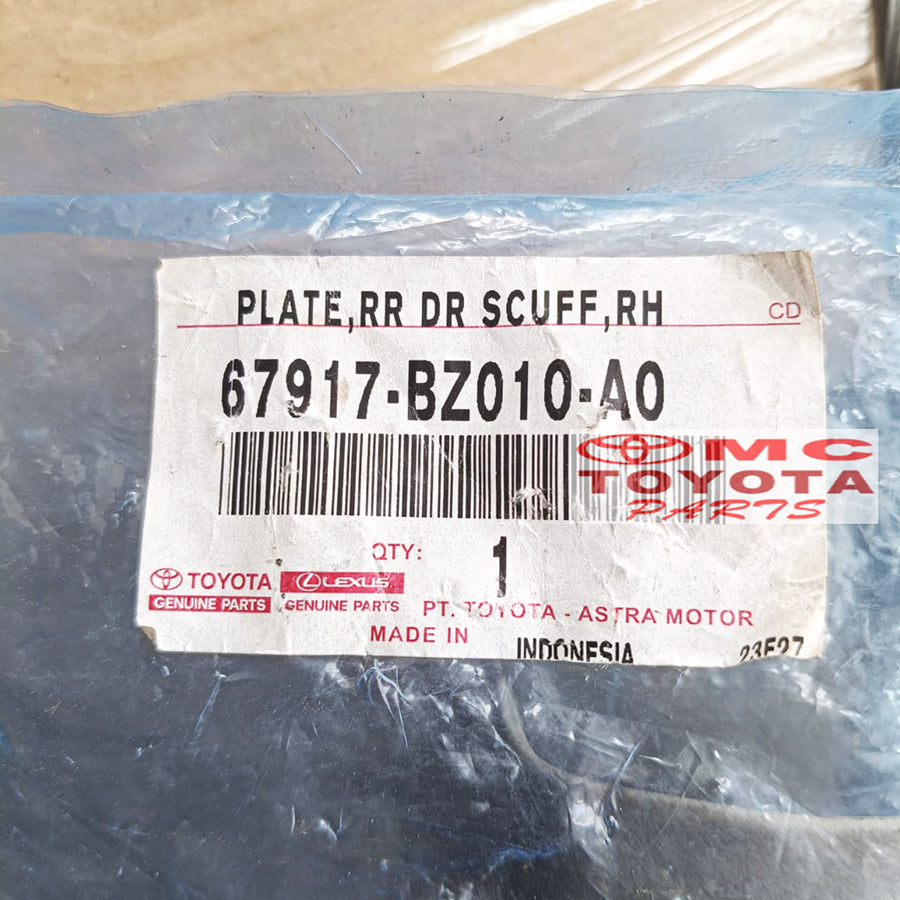 Sill Plate Pintu Tengah Kanan Avanza Xenia VVTI 2006-2011 Original 67917-BZ010-A0 Warna Cream List Plate Sillplat Scuplate Sillplate Sill Plate Samping Pintu Tengah Belakang Kanan
