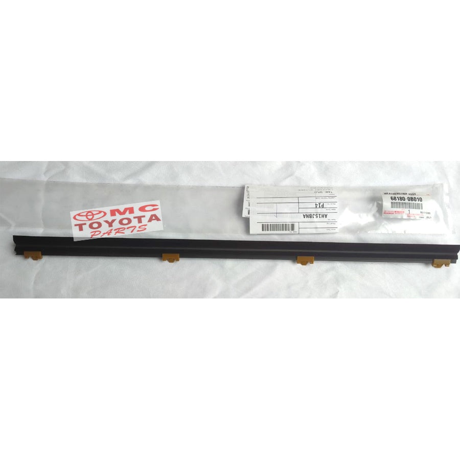 Pelipit Pintu / Karet Kaca Luar Belakang Kijang Kapsul 7K 68180-0B010
