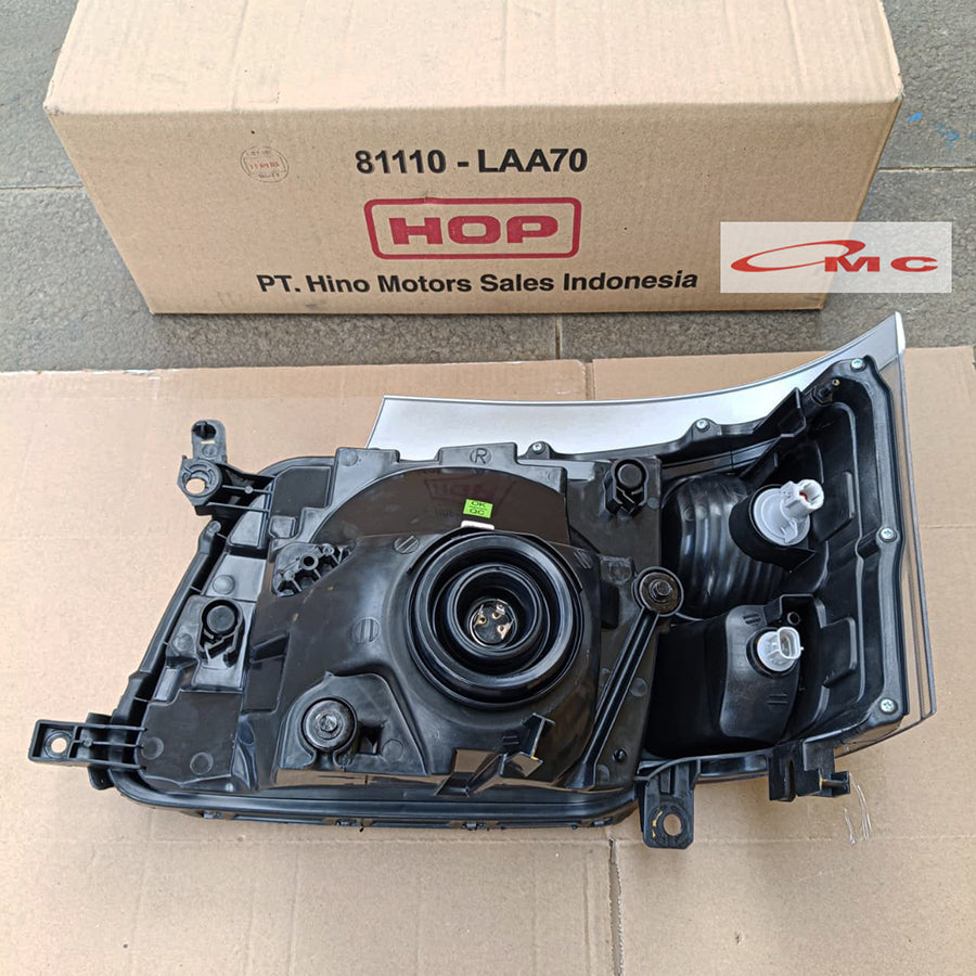 Headlamp Lampu Depan Hino Dutro Toyota Dyna Saurus 130HT Original HOP 81150-LAA70 / 81110-LAA70 Head Lamp Lampu Besar Kanan Kiri Dynasaurus HT-130 130-HT 130 HT