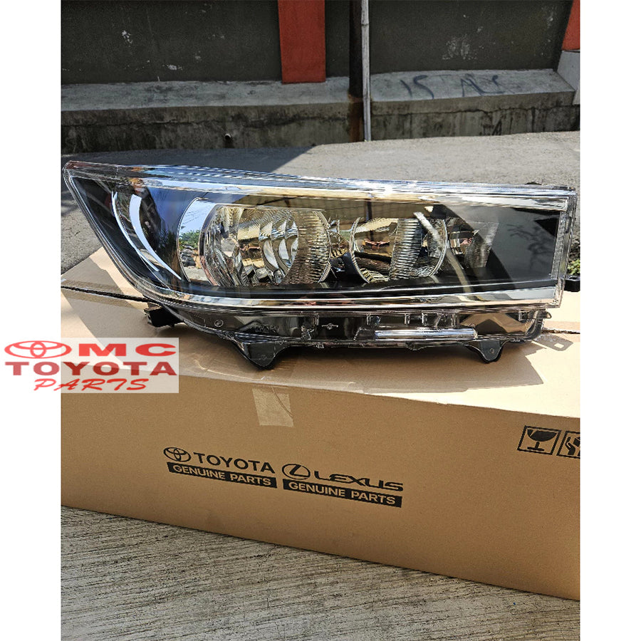 Headlamp Lampu Depan Innova Reborn Type Tipe G V Halogen Original Toyota 81130-0K580 / 81170-0K580 Head Lamp Lampu Besar Depan Kanan Kiri Innova Reborn 2016 2017 2018 2019 2020 2021