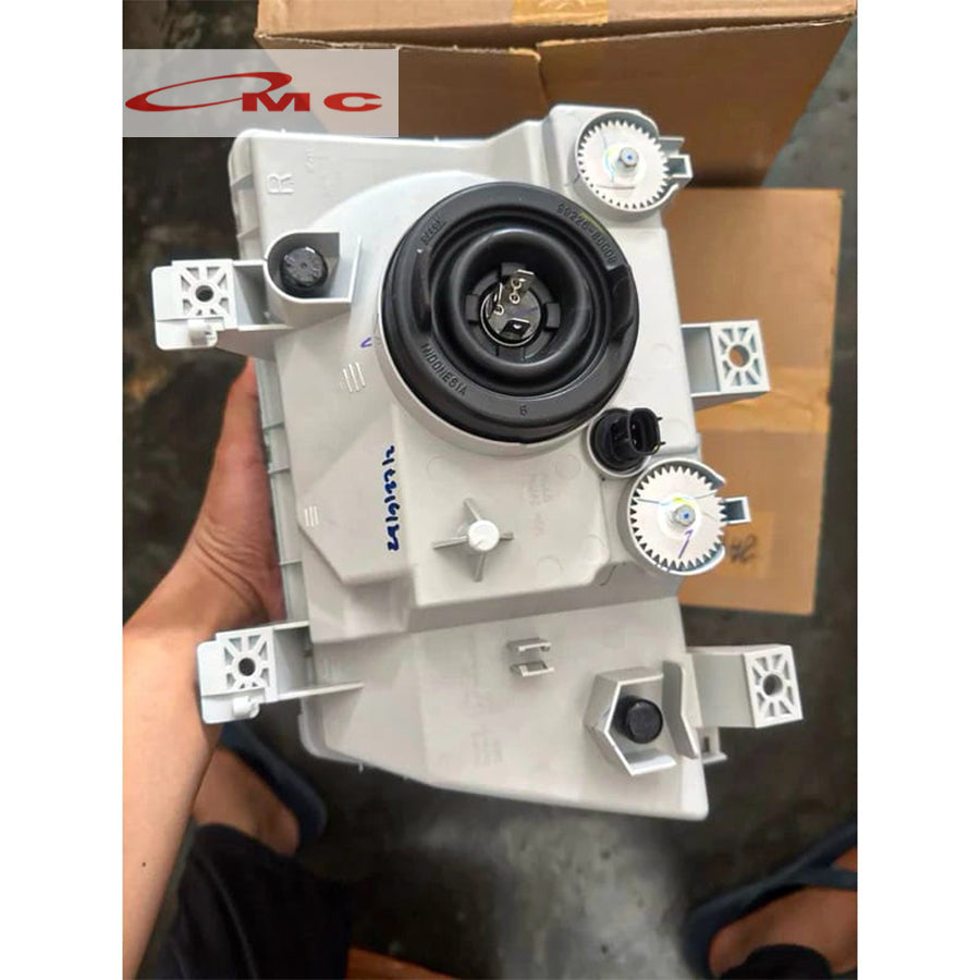 Lampu Besar Lampu Depan Kanan Kiri Colt Diesel Canter Original Mitsubishi MK548703 / MK548704 Headlamp Head Lamp Lampu Depan Truk Fuso Canter PS125 PS110