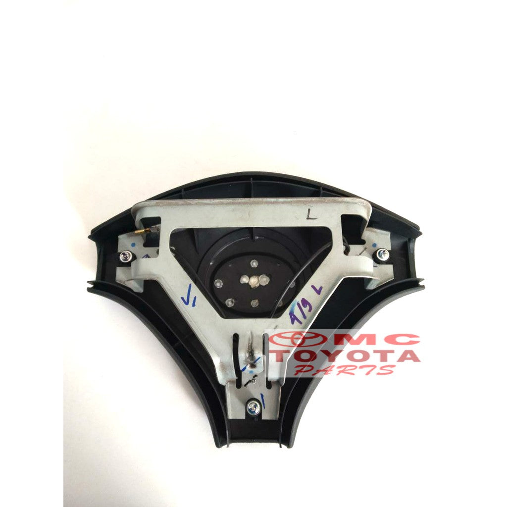 Pad Steer Cover Klakson Toyota Avanza 2003-2007 Kijang LGX Kapsul Innova Lama Rush Lama  45130-BZ020-B0