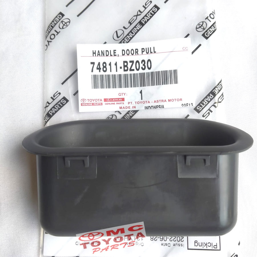 Handle Handel Tarikan Bagasi Agya Calya Raize Rush New 74811-BZ030