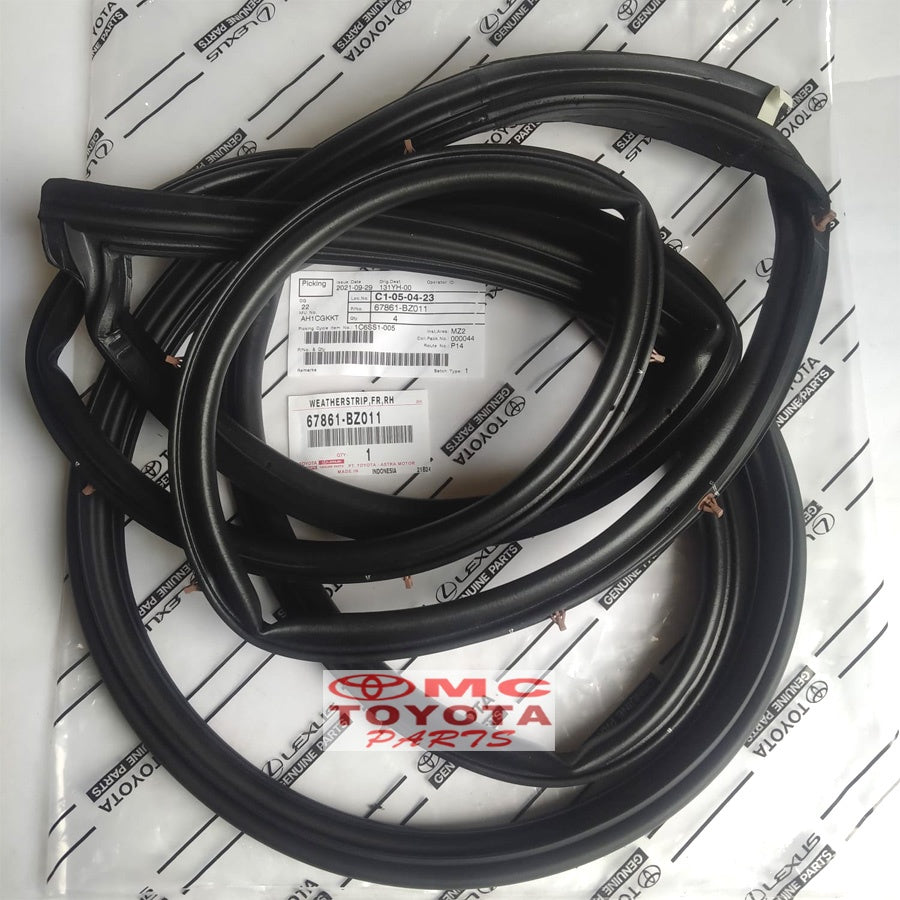 Karet Pintu Depan Kanan Avanza Xenia Old 67861-BZ011