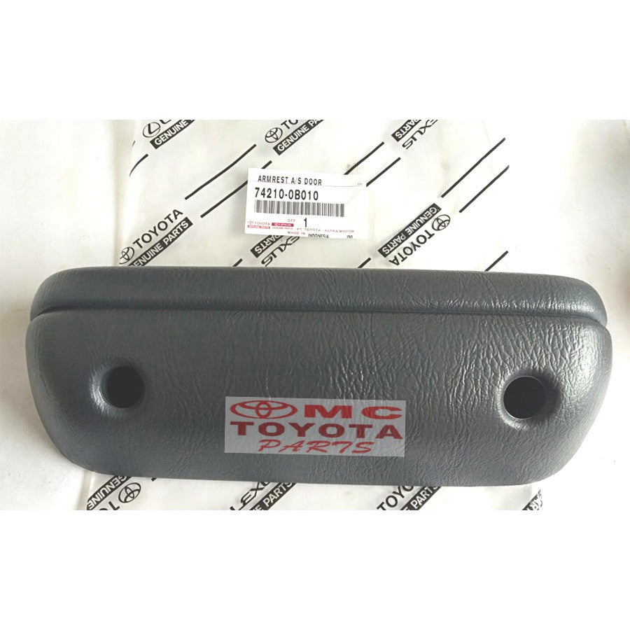 Amrest/Senderan Tangan Belakang Tengah Kijang 74210-0B010