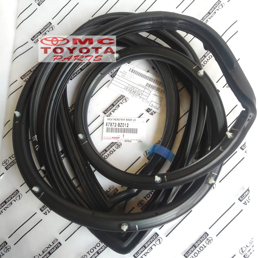Karet Pintu Belakang / Tengah (Kanan, Kiri) Avanza Xenia lama 67871-BZ012 67872-BZ012