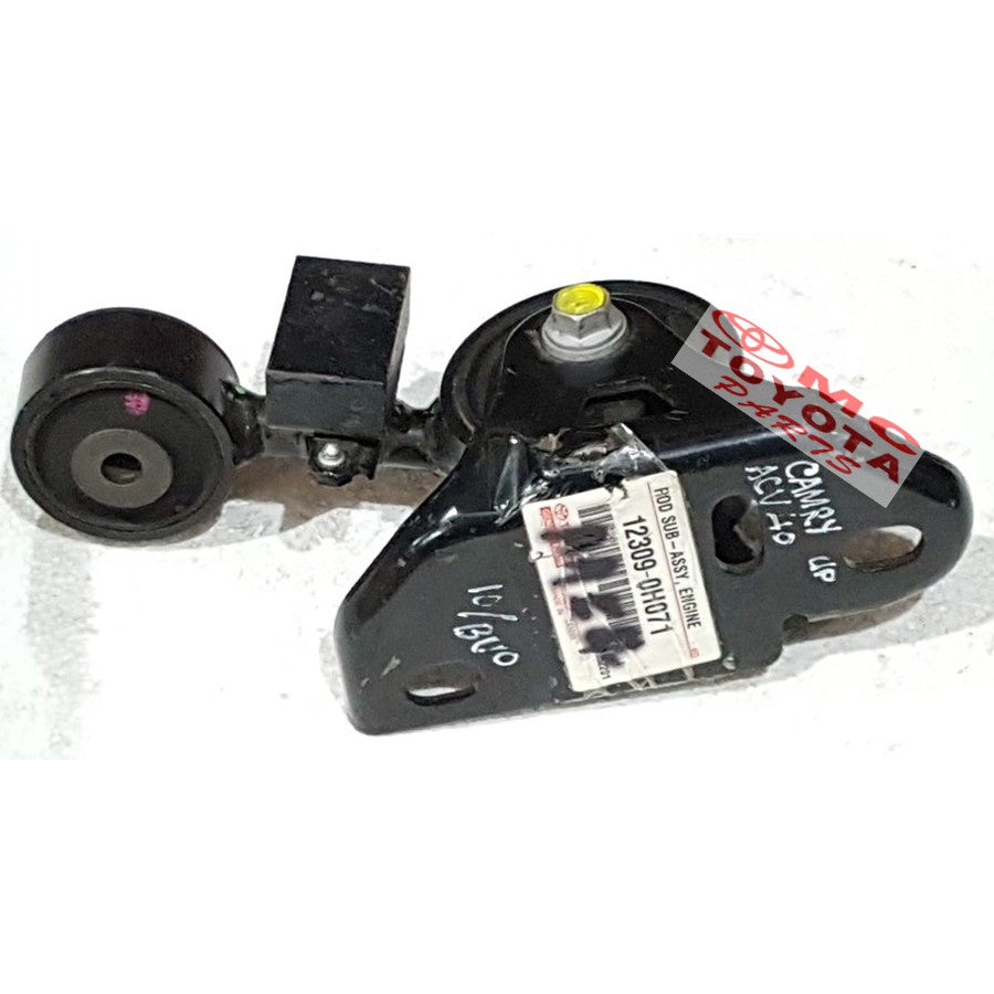 Engine Mounting Monting Atas Kanan New Camry CC 2400 12309-0H071
