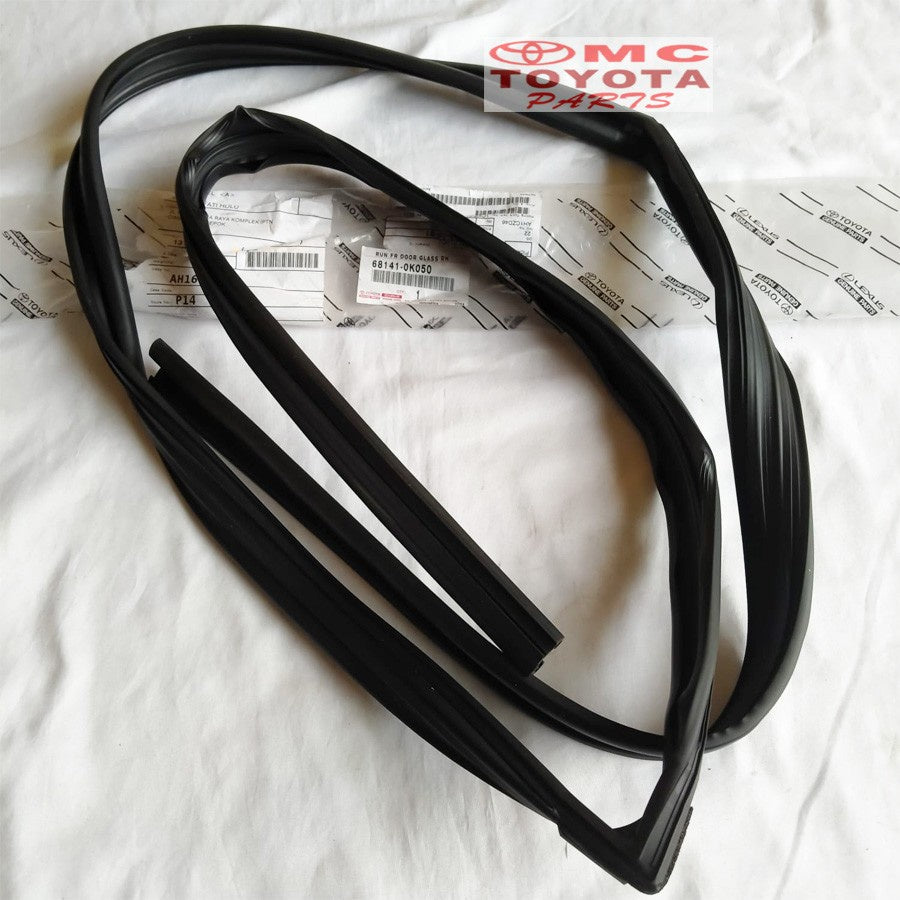 Karet Channel Kaca Pintu Depan Kanan Innova Reborn 68141-0K050