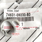 Cantolan Gantungan Baju Hook Coat Innova Fortuner Hilux 74631-0K030-B0