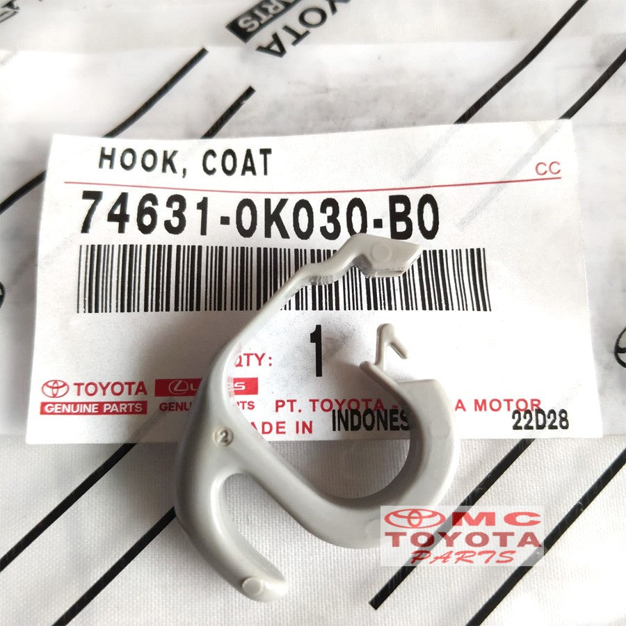 Cantolan Gantungan Baju Hook Coat Innova Fortuner Hilux 74631-0K030-B0