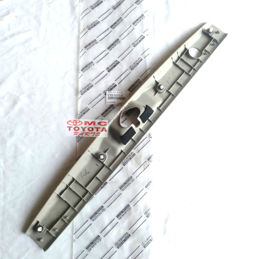 Sill Plate/Door Siil Belakang Grand New Avanza Xenia 67935-BZ070-E1