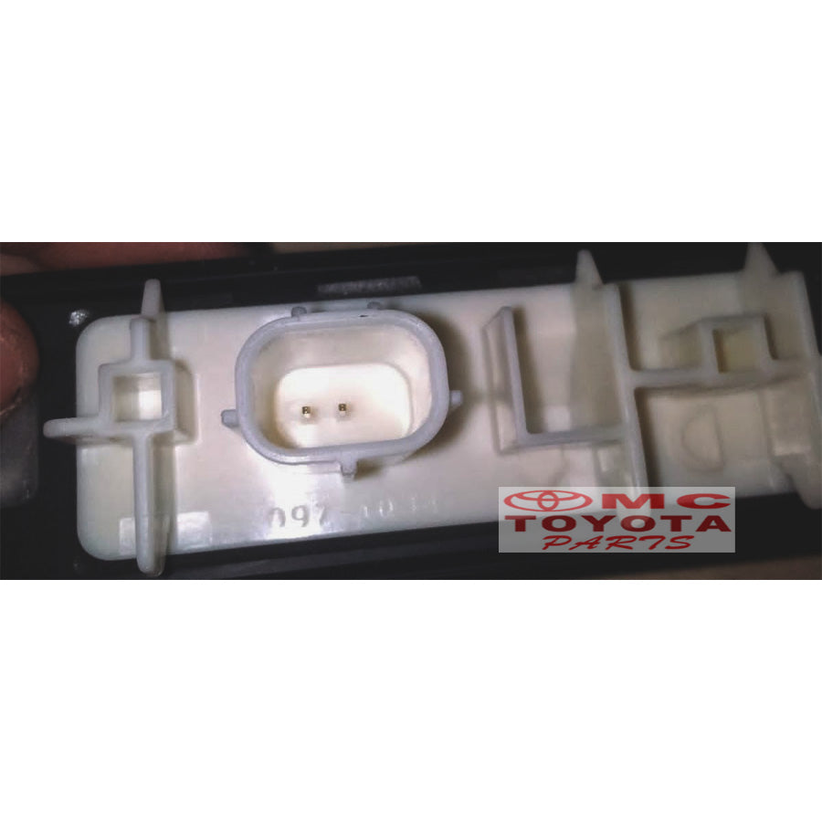 Switch Kunci Pintu Bagasi Innova Reborn Fortuner Yaris New 84840-0K050