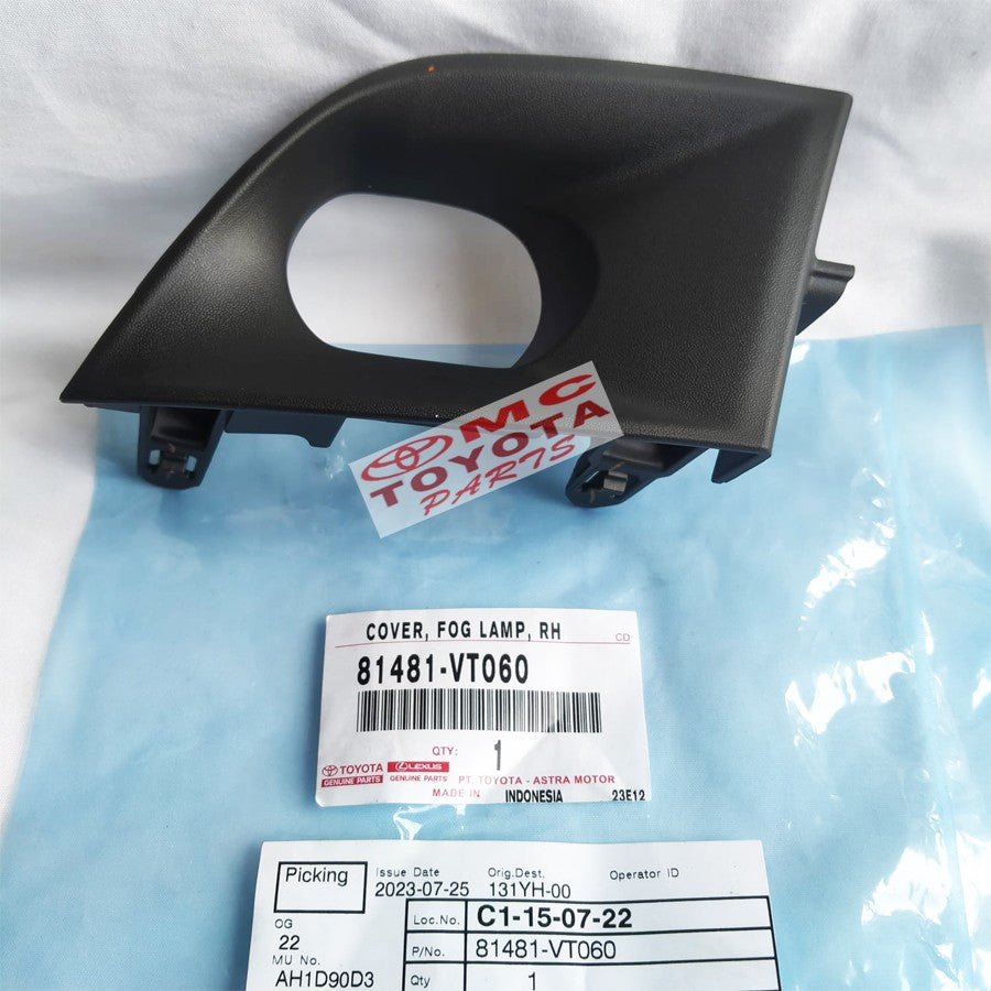 Cover Tutup Fog Lamp Foglamp Kanan Toyota Innova Zenix 81481-VT060