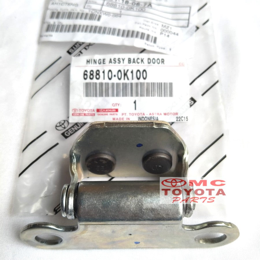 Engsel Pintu Bagasi Hinge Assy Back Door Fortuner 68810-0K100