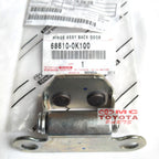 Engsel Pintu Bagasi Hinge Assy Back Door Fortuner 68810-0K100