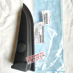 Garnish Segitiga Dalam Spion Depan Kiri Kijang Innova 67492-0K060-C0