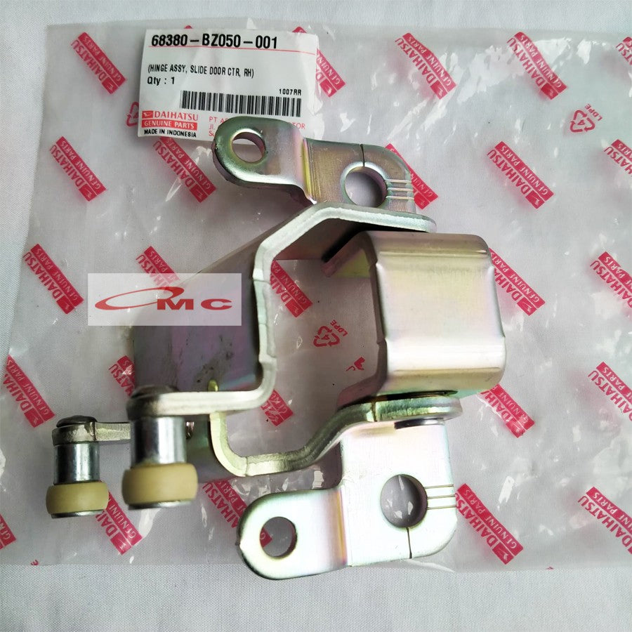 Engsel Pintu Sliding Bagian Tengah Kanan GranMax Luxio 68380-BZ050-001