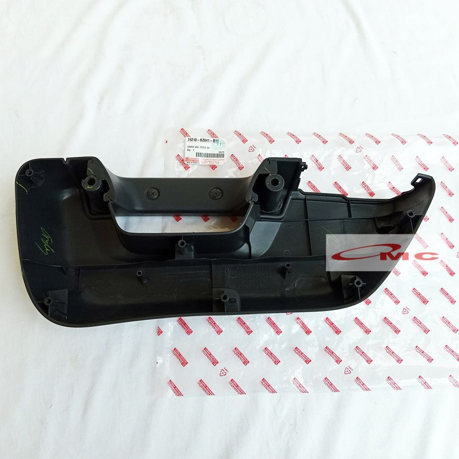 Amrest Pintu Depan Kanan Daihatsu Gran max Luxio 74210-BZ041-B11