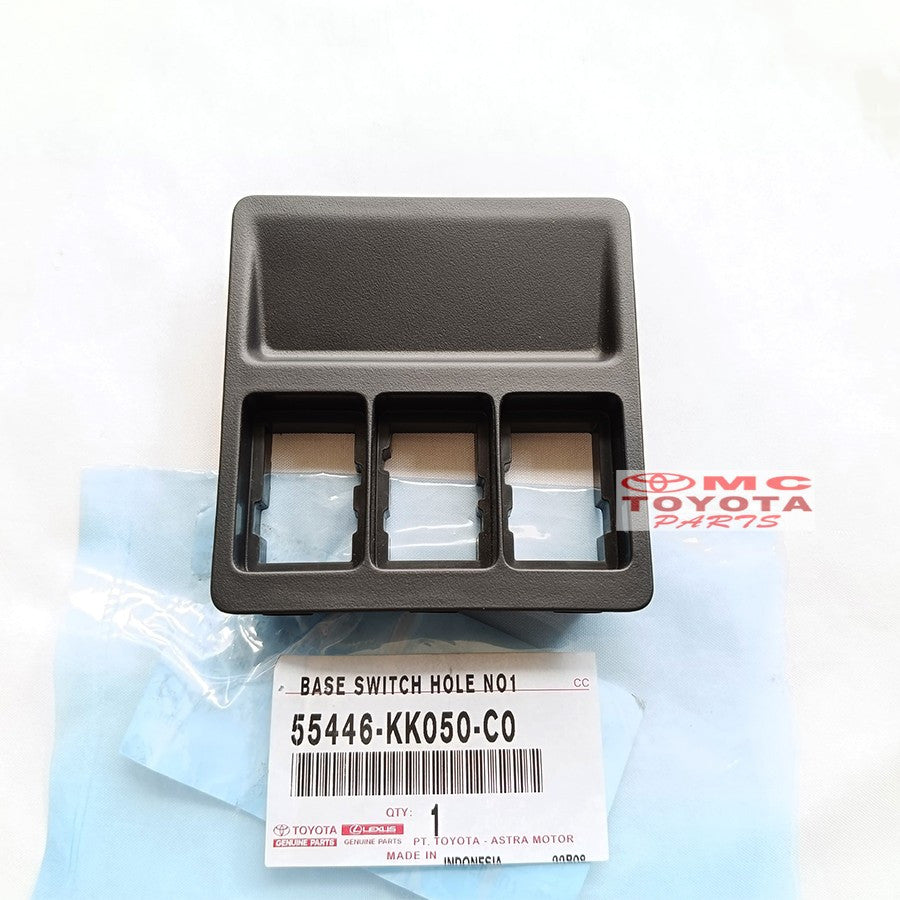 Cover Base Switch Hole Cover Lubang Lobang Saklar Dasar Toyota Innova Reborn Original 55446-KK050-C0