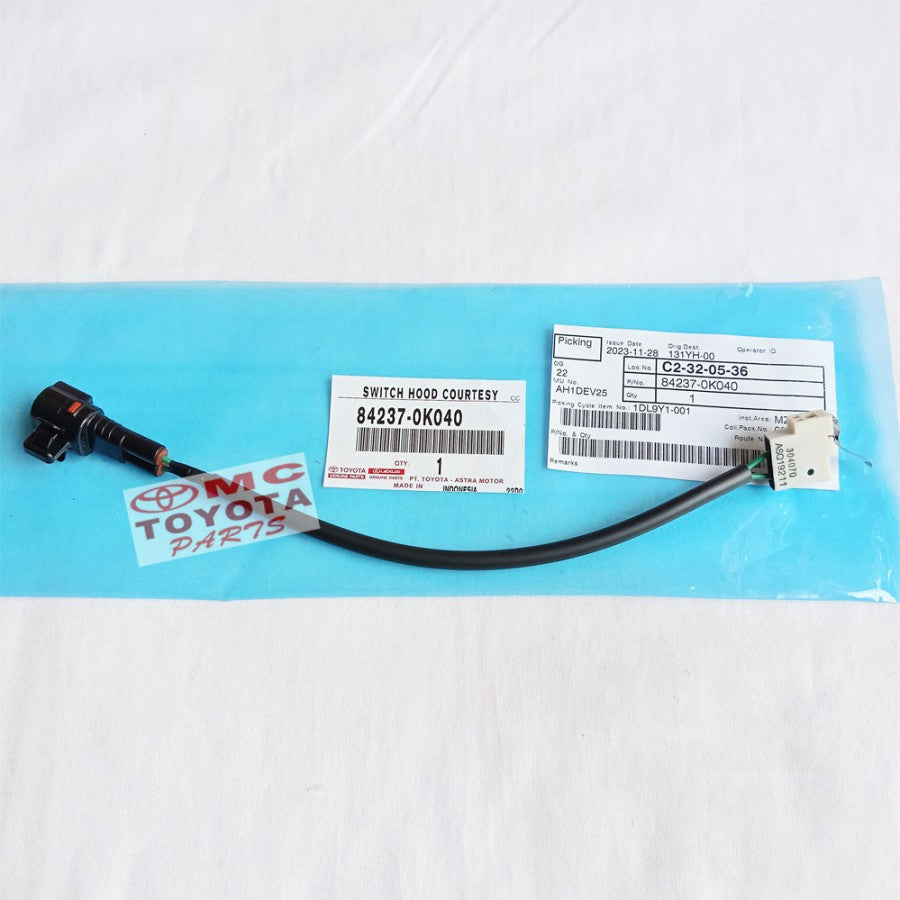 Switch Kap Cup Mesin Hood Kijang Innova Fortuner Hilux 84237-0K040