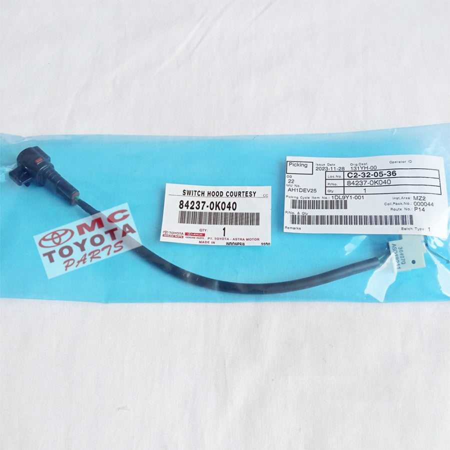 Switch Kap Cup Mesin Hood Kijang Innova Fortuner Hilux 84237-0K040