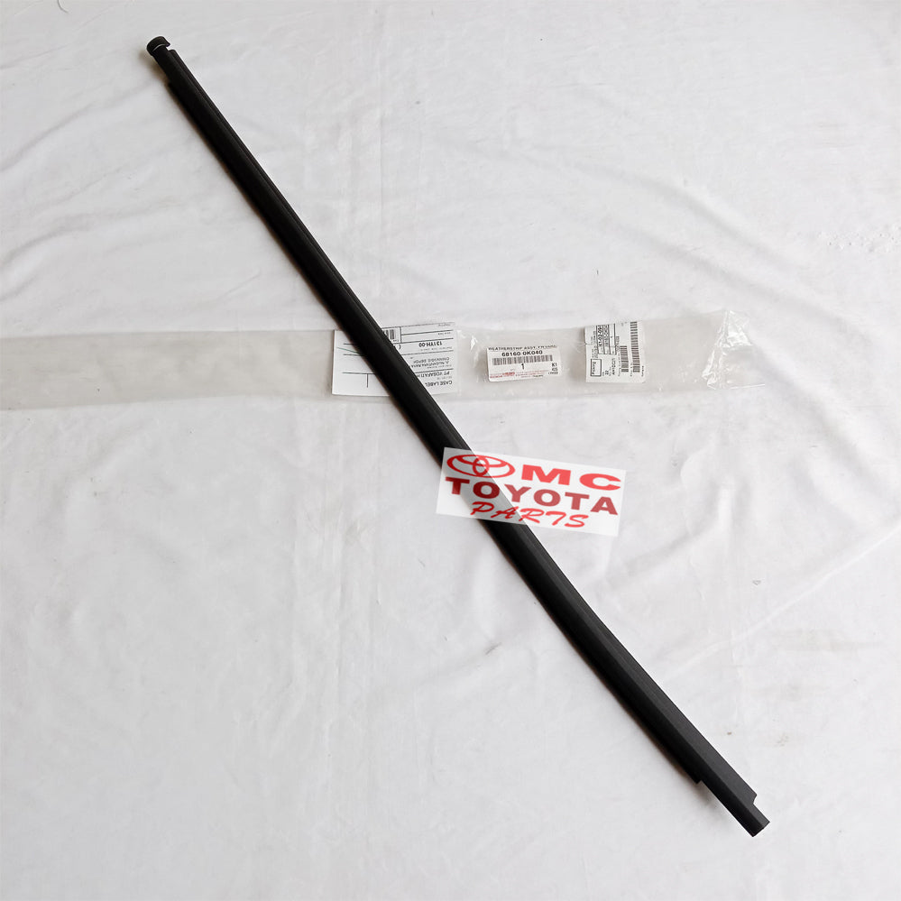 Pelipit Pintu / Karet Kaca Luar Depan Kanan Hilux New Single Cabin 68160-0K040