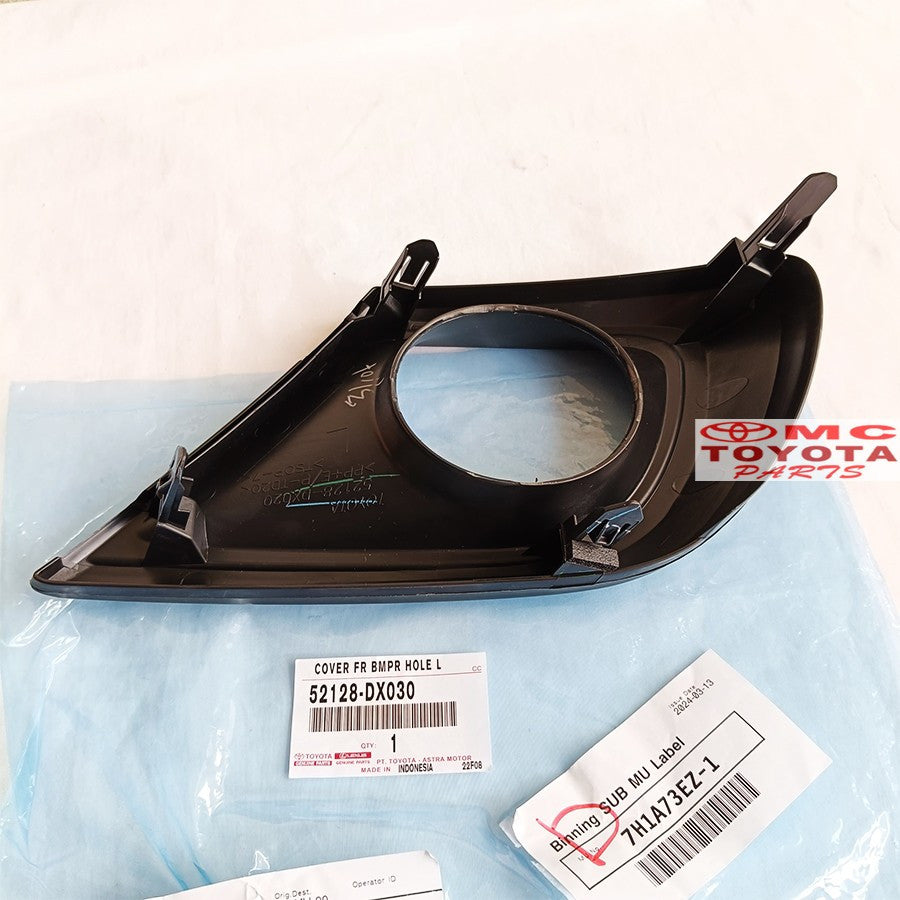 Cover Garnish Fog Lampu Depan Kiri Kijang Innova Grand New 52128-DX030