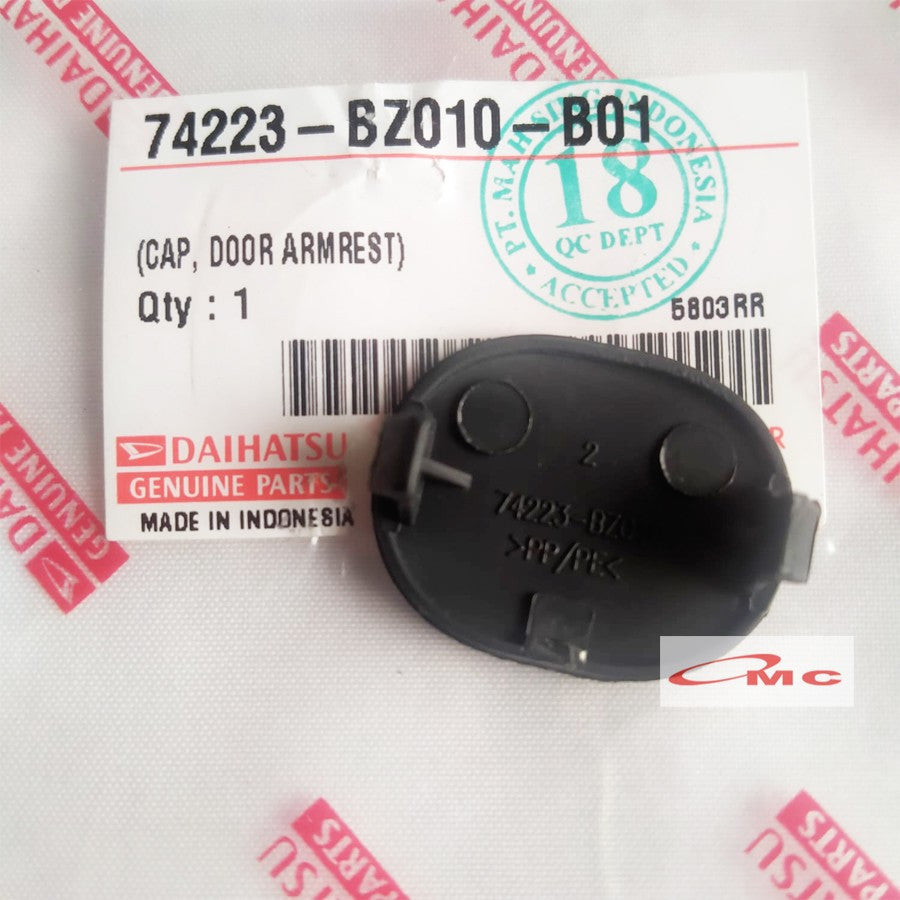 Tutup Cover Lubang Baut Armrest Daihatsu Granmax Luxio 74223-BZ010-B01