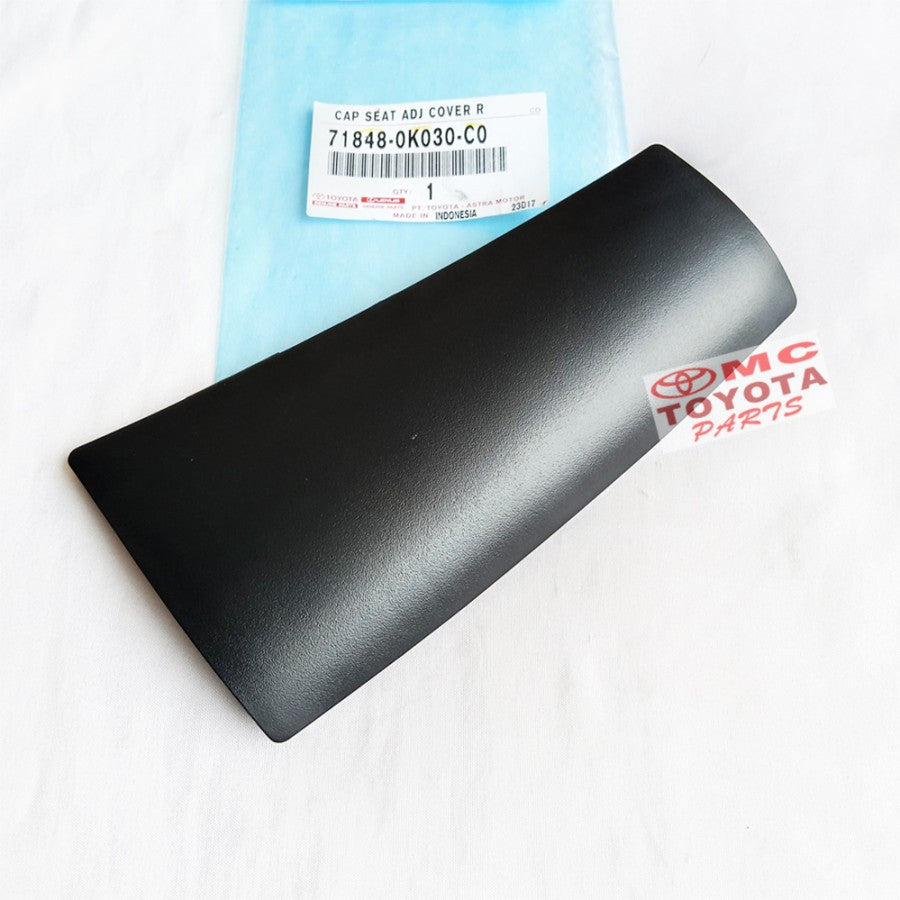 Cover Tutup Jok Belakang Kanan Innova Reborn Fortuner 71848-0K030-C0