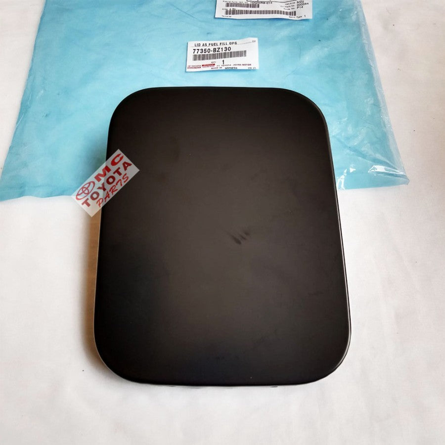 Plat Tutup Cover Tangki Bensin Original Calya Sigra 77350-BZ130