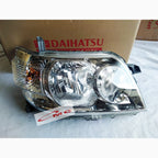 Lampu Depan Head Lamp Kanan Daihatsu Luxio 81110-BZ140-001