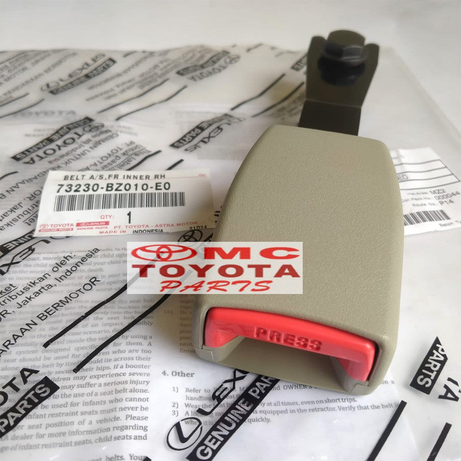 Colokan Safety Belt / Seat Belt Kanan Cream Avanza | 73230-BZ010-E0