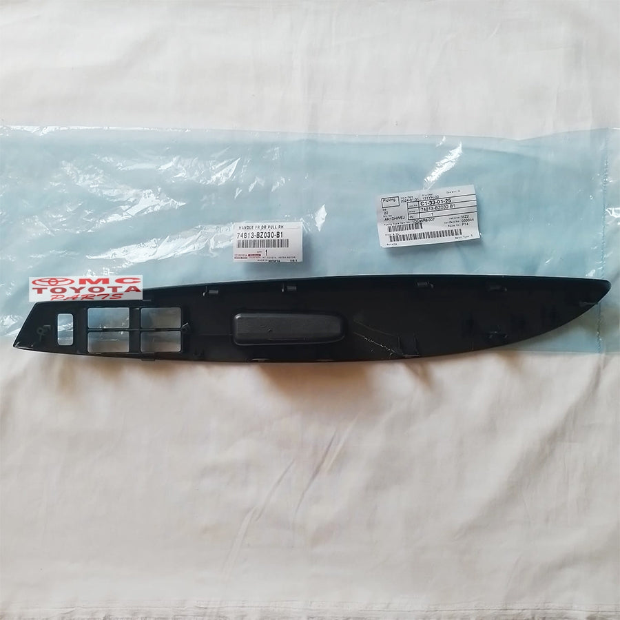 Tarikan Pintu Panel Power Window Depan Kanan Agya Ayla 74813-BZ030-B1