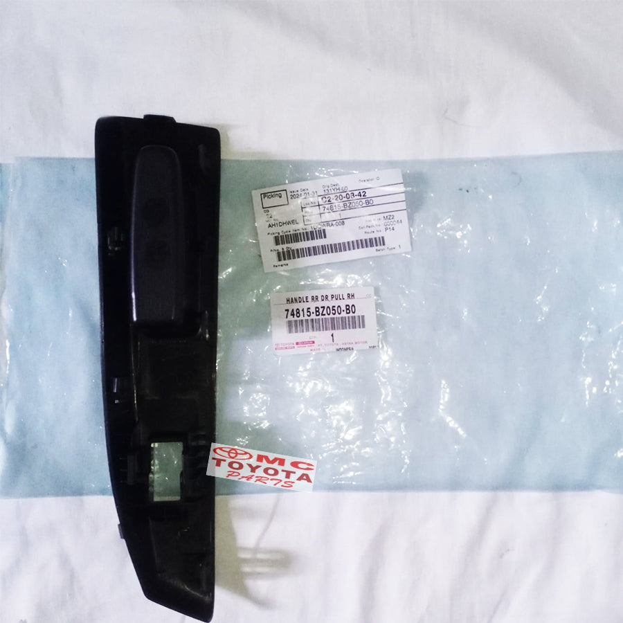 Tarikan Pintu Panel Power Window Tengah Kanan Agya Ayla 74815-BZ050-B0