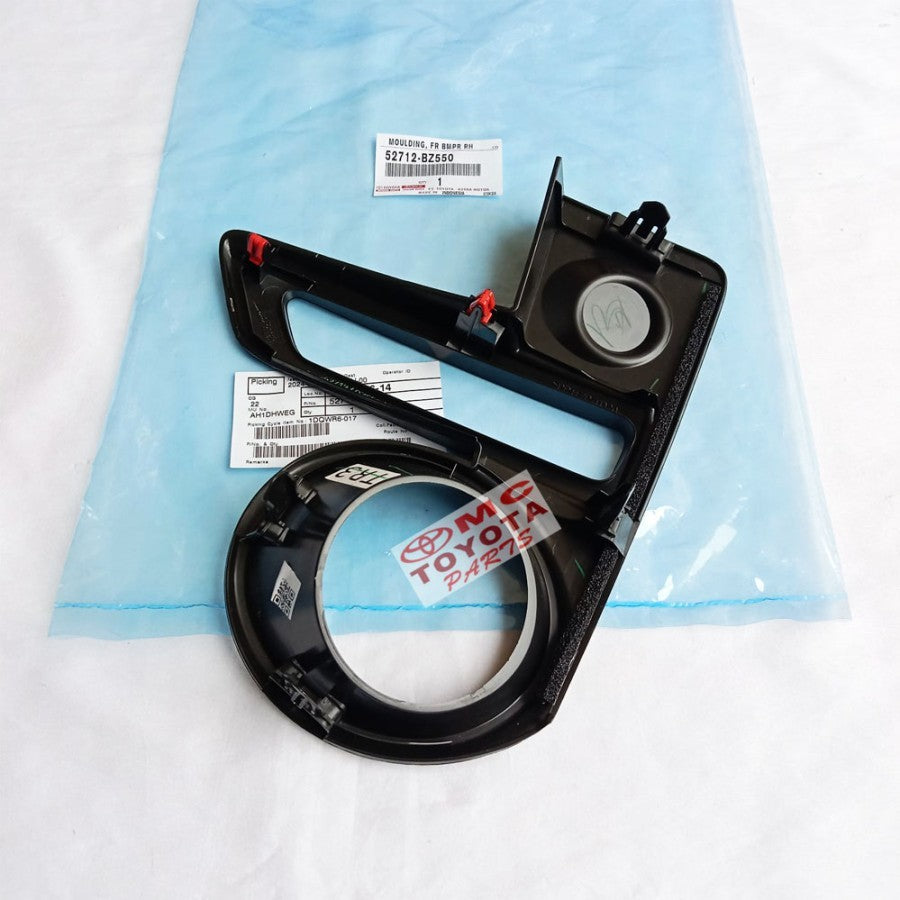 Garnish Cover Tutup Fog Lamp Foglamp Kanan Raize 52712-BZ550