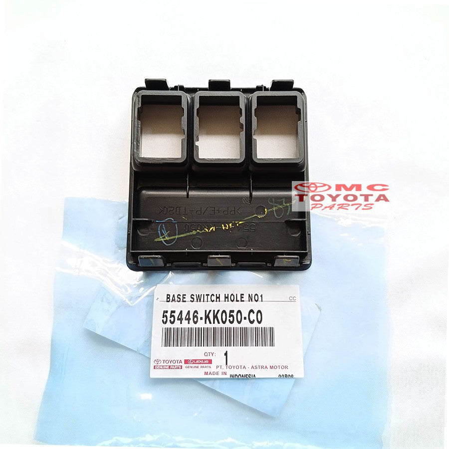 Cover Base Switch Hole Cover Lubang Lobang Saklar Dasar Toyota Innova Reborn Original 55446-KK050-C0