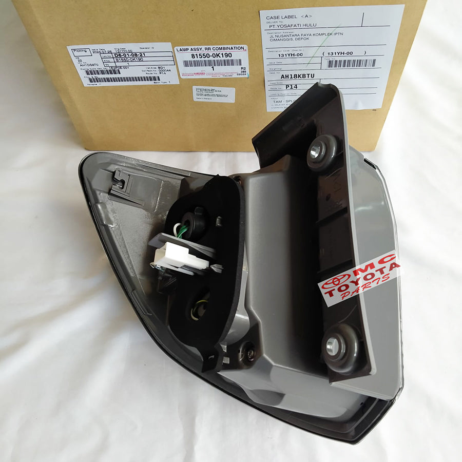 Lampu Stop Lamp Belakang Kanan Kiri Fortuner VNT 2012-2015 81550-0K190 81560-0K200