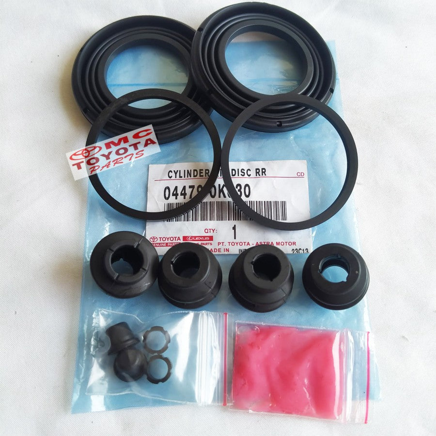 Kaliper Cylinder Kit Karet Rem Disc Belakang Fortuner VRZ 04479-0K030
