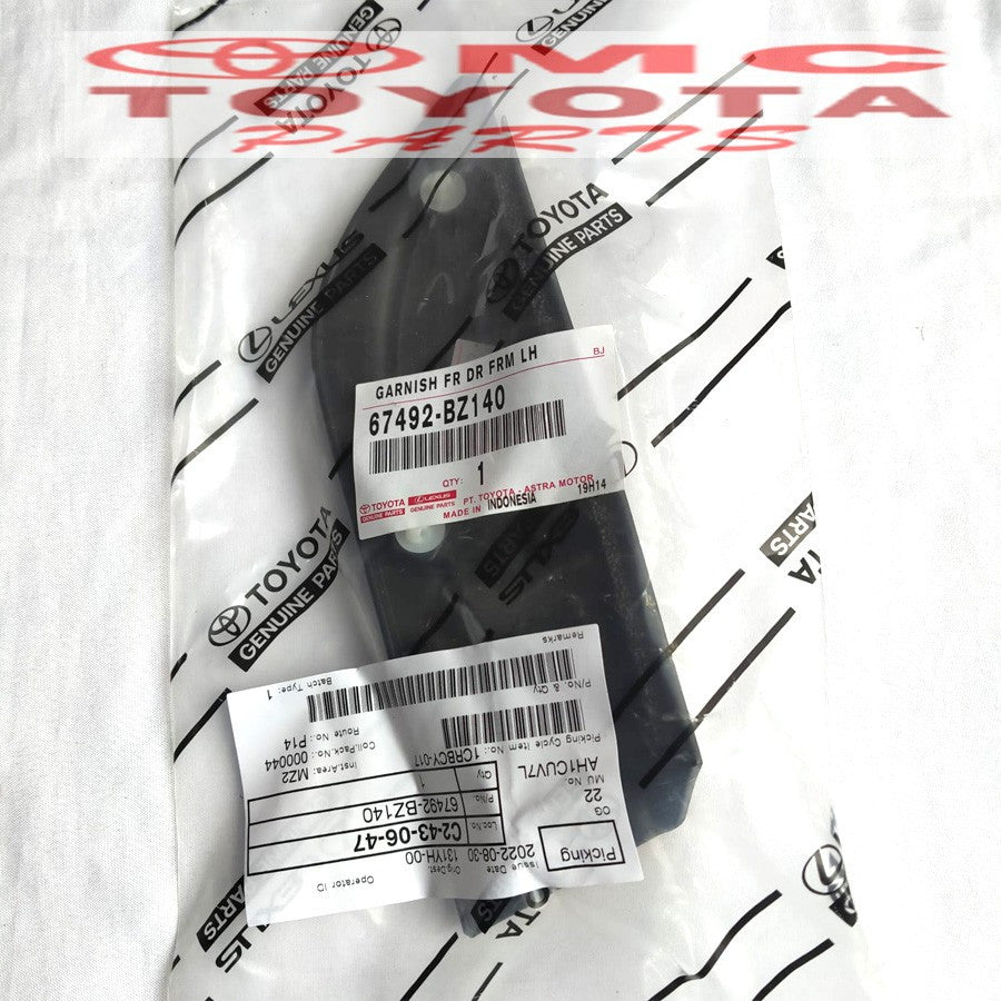 Garnish Segitiga Dalam Spion Depan Kiri Calya Sigra 67492-BZ140