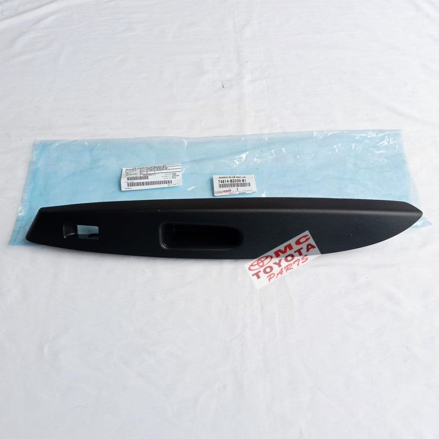 Tarikan Pintu Panel Power Window Depan Kiri Agya Ayla 74814-BZ030-B1