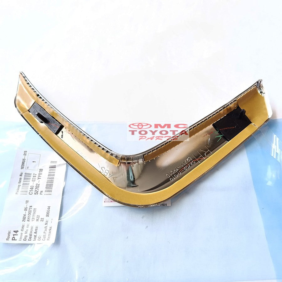 List Lis Moulding Molding Grill Chrome Bumper Bemper Side Depan Kanan Kiri Toyota Innova Reborn Venturer 52702-YP010 52703-YP010