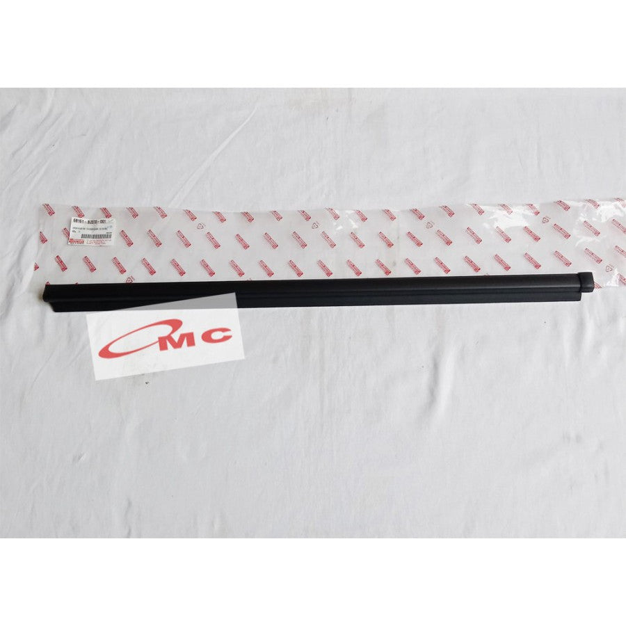 Pelipit Pintu Karet Kaca Luar Depan kanan Gran Max 68161-BZ070-001